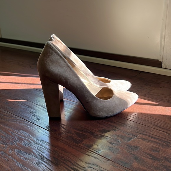Women’s Beige/Nude Heels - Picture 3 of 8